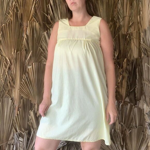 Vintage 60's Embroidered Yellow Trapeze Dress - Picture 2 of 5